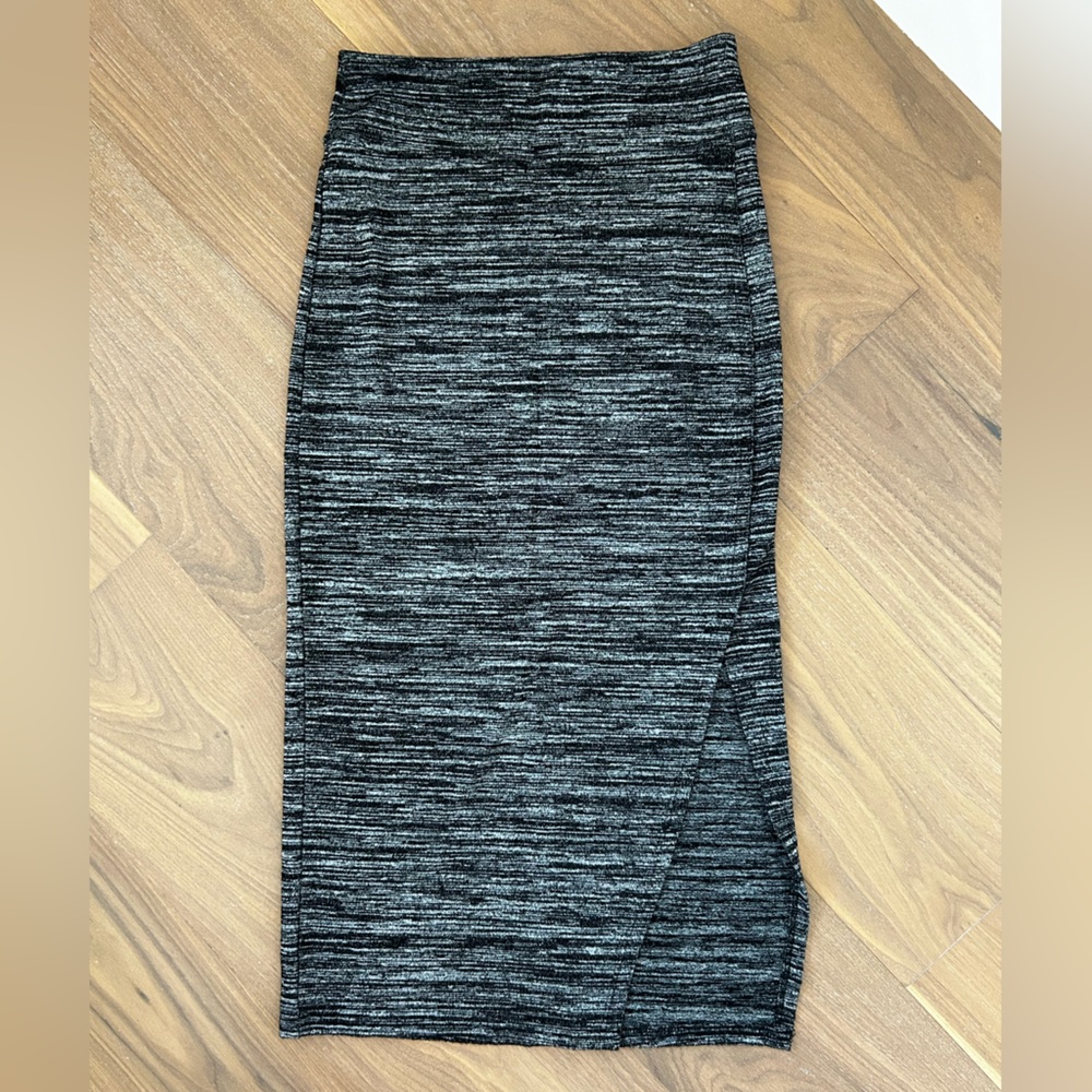 EUC Dynamite Midi Skirt Size Small